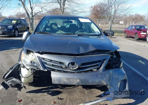 2013 Toyota Corolla Le из США, поврежденный, VIN 5YFBU4EE9DP097218